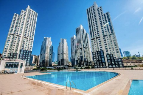 آپارتمان در Sariyer،  Istanbul ، امارات متحده عربی 4 خوابه ، 255 متر مربع.  شماره 82575 - 1