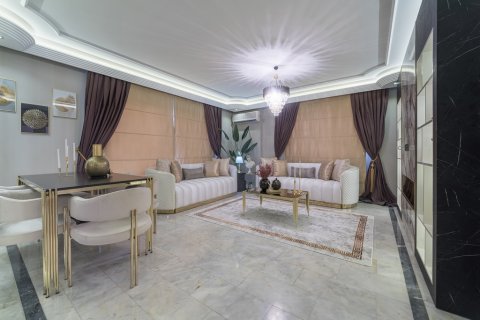 آپارتمان در  Mahmutlar ، امارات متحده عربی 2 خوابه ، 130 متر مربع.  شماره 79687 - 1