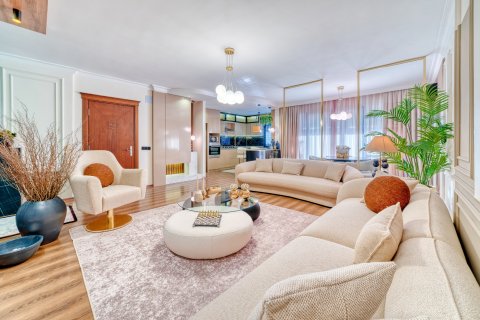 آپارتمان در Tosmur،  Alanya ، امارات متحده عربی 3 خوابه ، 250 متر مربع.  شماره 80118 - 16