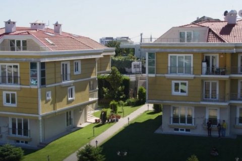 آپارتمان در  Istanbul ، امارات متحده عربی 1 خوابه ، 158 متر مربع.  شماره 42102 - 2