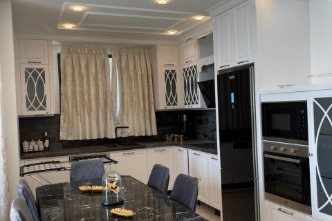 آپارتمان در  Mahmutlar ، امارات متحده عربی 2 خوابه ، 140 متر مربع.  شماره 83075 - 7