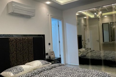 آپارتمان در  Mahmutlar ، امارات متحده عربی 2 خوابه ، 145 متر مربع.  شماره 83074 - 18