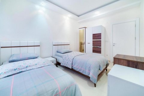 پنت هاس در  Mahmutlar ، امارات متحده عربی 4 خوابه ، 185 متر مربع.  شماره 85957 - 14