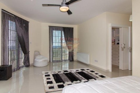 ویلا در  Girne ، امارات متحده عربی 3 خوابه ، 360 متر مربع.  شماره 85696 - 26