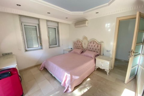 ویلا در Tepe،  Alanya ، امارات متحده عربی 4 خوابه ، 220 متر مربع.  شماره 85262 - 5