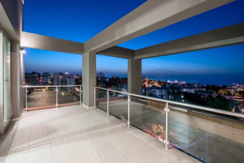 آپارتمان در  Girne ، امارات متحده عربی 2 خوابه ، 97 متر مربع.  شماره 85302 - 5