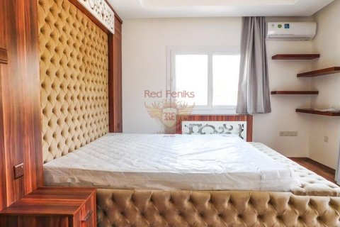 5+0 Villa  i Girne,  Nr. 48636 - 12