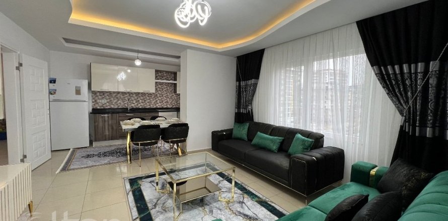 2+1 Leilighet  i Mahmutlar, Antalya, Tyrkia Nr. 70354