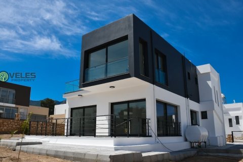 5+1 Villa  i Catalkoy, Girne,  Nr. 67170 - 2