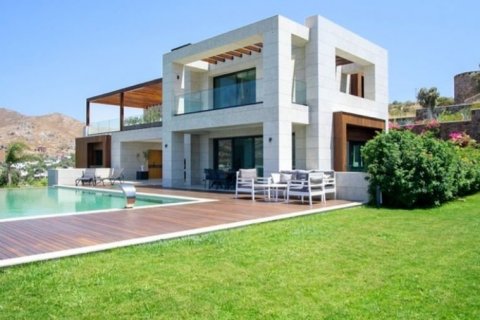 Villa  i Gumusluk, Mugla, Tyrkia Nr. 28884 - 1