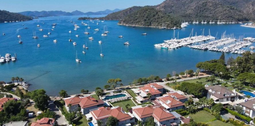 3+1 Lägenhet  i Gocek, Mugla, Turkiet Nr. 60734