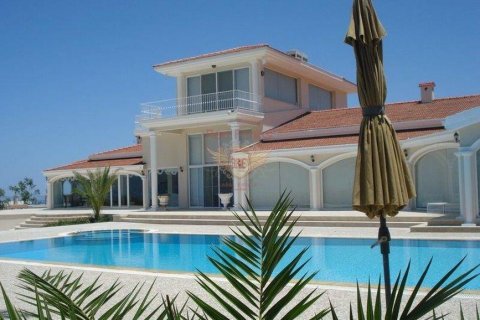 4+1 Villa  i Girne,  Nr. 64700 - 3