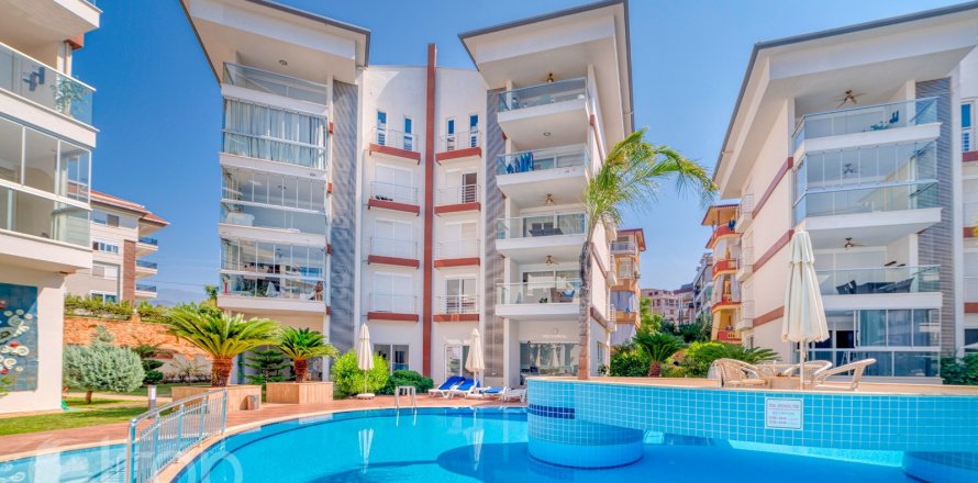 2+1 Lägenhet  i Oba, Antalya, Turkiet Nr. 67336