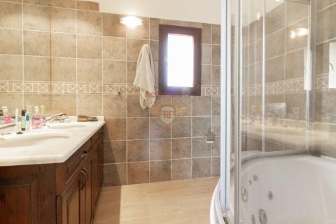 4+1 Villa  i Girne,  Nr. 71210 - 15