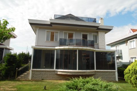 5+1 Villa  i Silivri, istanbul, Turkiet Nr. 83292 - 1