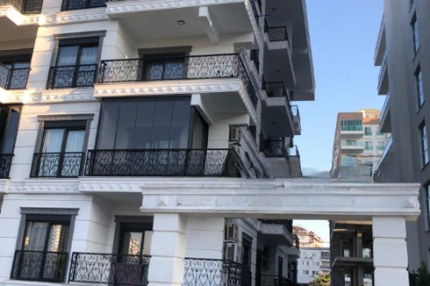 1+1 Lägenhet  i Mahmutlar, Antalya, Turkiet Nr. 85947 - 1