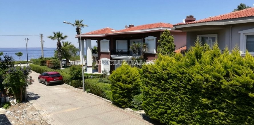 Villa  5+1  İzmir, Türkiye №9546
