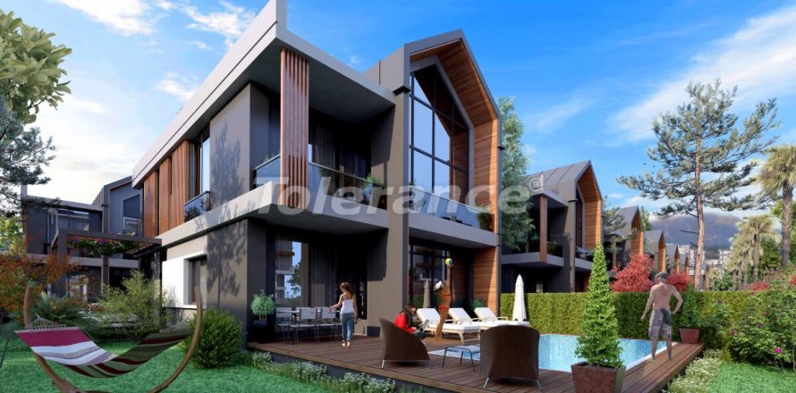 Villa  4+1  Antalya, Türkiye №43562