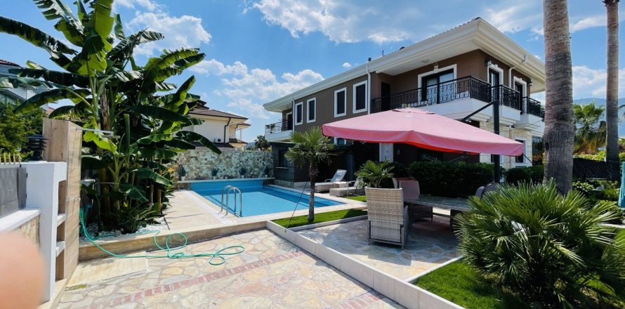 Villa  4+1  Kemer, Antalya, Türkiye №69570