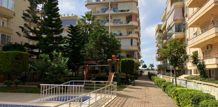 Daire  2+1  Mahmutlar, Antalya, Türkiye №86025