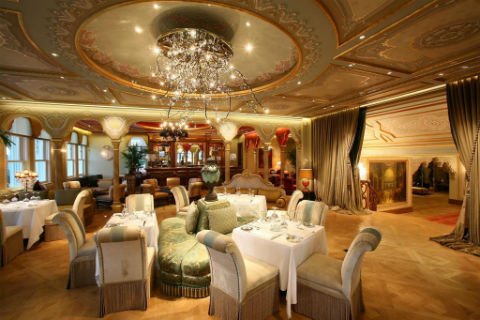 В Стамбуле за 57 миллионов евро продаётся один из самых роскошных старинных отелей