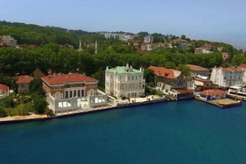 Из-за пандемии резко вырос спрос на прибрежные особняки в Стамбуле