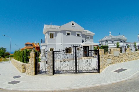 Продажа виллы  в Гирне, Северный Кипр 3+2, 242м2, №15821 – фото 20