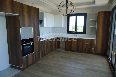 Продажа квартиры  в Мерсине, Турция 2+1, 135м2, №30642 – фото 9