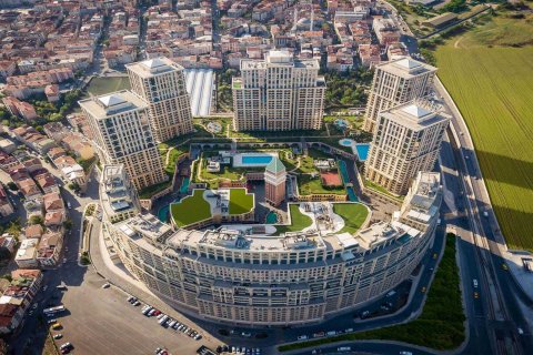 Жилой комплекс Venezia Mega Konutlari  в Стамбуле, Турция №37992 – фото 1
