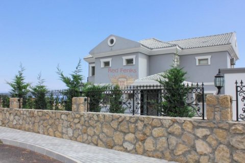 Продажа виллы  в Гирне, Северный Кипр 3+1, 330м2, №48010 – фото 30