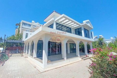 Продажа виллы  в Гирне, Северный Кипр 4+1, 280м2, №48583 – фото 1
