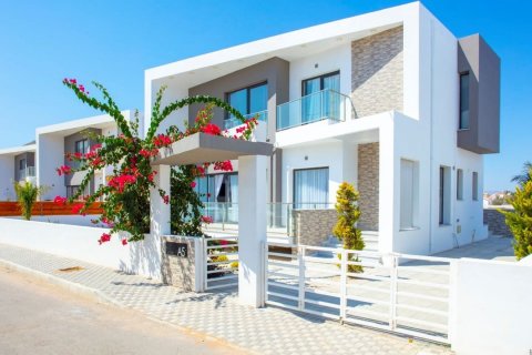 Жилой комплекс Ikon Premium Villas  в Тузле, Фамагуста, Северный Кипр №61655 – фото 1
