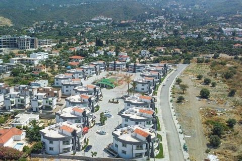 Продажа квартиры  в Гирне, Северный Кипр 2+1, 75м2, №71286 – фото 3
