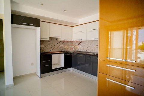 Продажа квартиры  в Гирне, Северный Кипр 2+1, 74м2, №71187 – фото 18