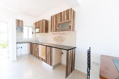 Продажа квартиры  в Гирне, Северный Кипр 2+1, 66м2, №71188 – фото 11