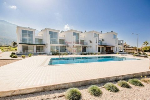 Продажа квартиры  в Гирне, Северный Кипр 3+1, 118м2, №71261 – фото 24