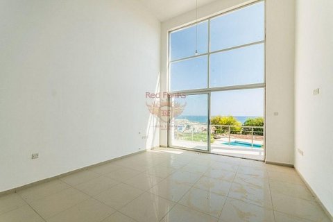 Продажа квартиры  в Гирне, Северный Кипр 3+1, 200м2, №71265 – фото 10