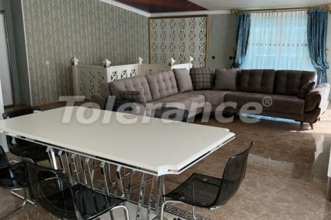 Продажа квартиры  в Анталье, Турция 2+1, 200м2, №67018 – фото 5