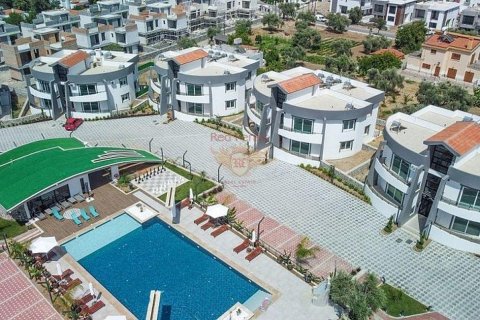 Продажа квартиры  в Гирне, Северный Кипр 2+1, 75м2, №71286 – фото 1