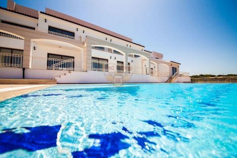 Продажа квартиры  в Гирне, Северный Кипр 2+1, 77м2, №71264 – фото 1