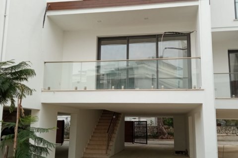 Продажа квартиры  в Гирне, Северный Кипр 3+1, 310м2, №75070 – фото 3