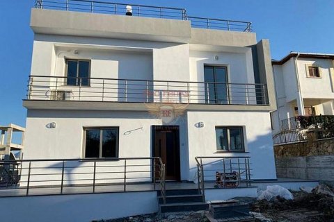 Продажа виллы  в Гирне, Северный Кипр 3+1, 140м2, №73126 – фото 10