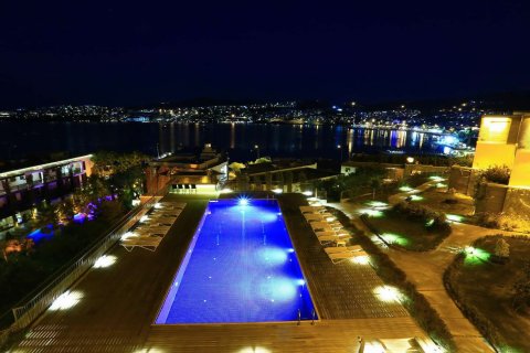 Продажа отеля  в Бодруме, Мугле, Турция, 3000м2, №74854 – фото 1