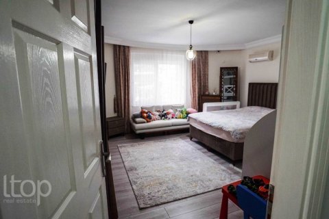 Продажа квартиры  в Махмутларе, Анталье, Турция 3+1, 180м2, №82807 – фото 30
