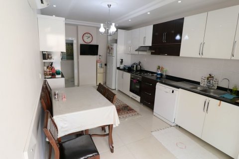 Продажа квартиры  в Аланье, Анталье, Турция 3+1, 200м2, №82983 – фото 7