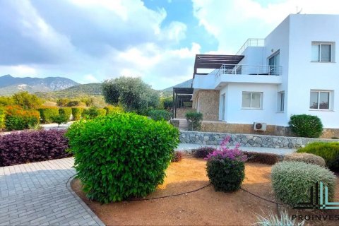 Продажа квартиры  в Бахчели, Гирне, Северный Кипр 2+1, 75м2, №84145 – фото 1