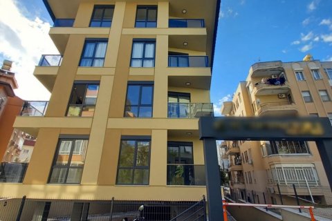 Продажа квартиры  в Аланье, Анталье, Турция 1+1, 55м2, №80581 – фото 1