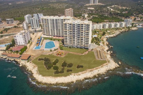 Жилой комплекс Our project is a symbol of luxury living, located on the first coastline of the Mediterranean Sea in the Ayash area  в Аланье, Анталья, Турция №82426 – фото 2