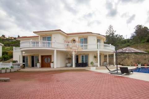 Продажа виллы  в Гирне, Северный Кипр 3+1, 360м2, №85696 – фото 6